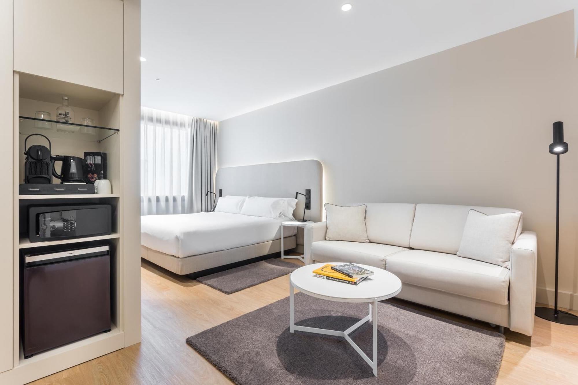 Royal Ramblas Hotel